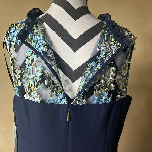 KARL LAGERFELD - Picture 4 of 7